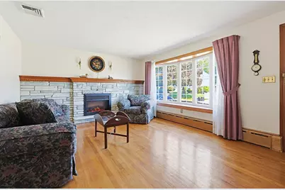 79 Highview Ave, Somerset, MA 02726 - Photo 5