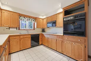 79 Highview Ave, Somerset, MA 02726 - Photo 11