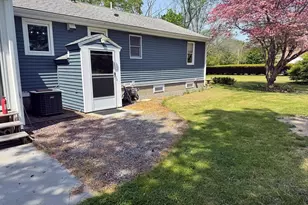 87 Union St, West Bridgewater, MA 02379 - Photo 9