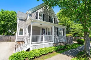8 Lincoln St, Manchester by the Sea, MA 01944 - Photo 1