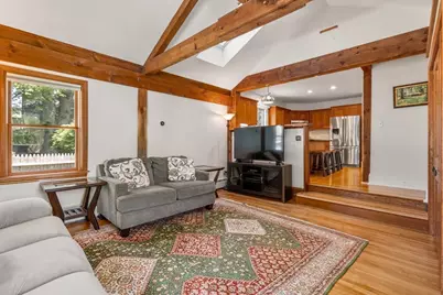 8 Lincoln Street, Manchester by the Sea, MA 01944 - Photo 9