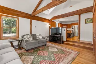 8 Lincoln St, Manchester by the Sea, MA 01944 - Photo 9