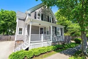 8 Lincoln St, Manchester by the Sea, MA 01944 - Photo 1