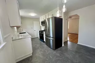 306 Greenaway Dr, Springfield, MA 01109 - Photo 9
