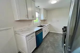 306 Greenaway Dr, Springfield, MA 01109 - Photo 11