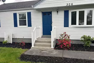306 Greenaway Dr, Springfield, MA 01109 - Photo 3