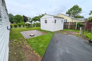 306 Greenaway Dr, Springfield, MA 01109 - Photo 29
