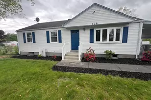 306 Greenaway Dr, Springfield, MA 01109 - Photo 1