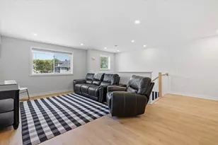 19 Willis St, Auburn, MA 01501 - Photo 7