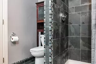 466 Oliver St, New Bedford, MA 02745 - Photo 15