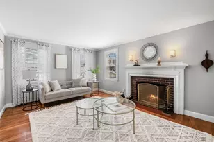 62 Elm St, Melrose, MA 02176 - Photo 5
