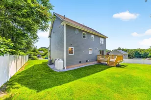 8 Country Ln, Billerica, MA 01821 - Photo 35