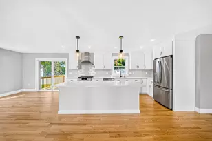 8 Country Ln, Billerica, MA 01821 - Photo 11