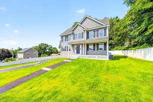 8 Country Ln, Billerica, MA 01821 - Photo 3