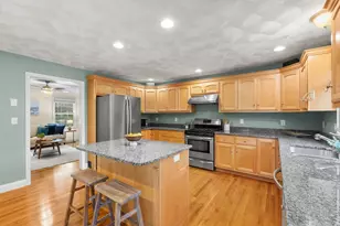 130 Gaston St, Medford, MA 02155 - Photo 5