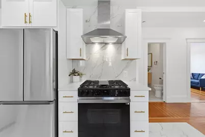 29-31 Cushing St #3, Cambridge, MA 02138 - Photo 9