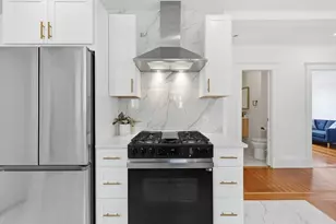 29-31 Cushing St, Cambridge, MA 02138 - Photo 9