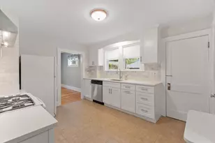 76 Lynde Ave, Melrose, MA 02176 - Photo 3