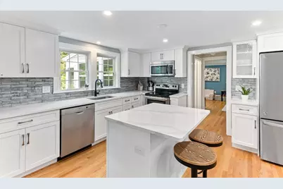 10 Forrest Rd, Walpole, MA 02081 - Photo 7