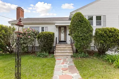 36 Ripley Rd, Medford, MA 02155 - Photo 3