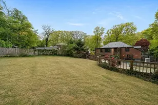 72 Beverly Rd, Brookline, MA 02467 - Photo 37