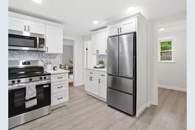 41 Bridgeport St, Worcester, MA 01604 - Photo 3