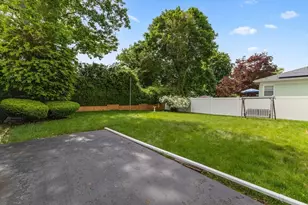 28 Spring St, Webster, MA 01570 - Photo 27