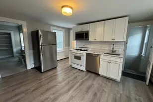 13 Quincy St, Quincy, MA 02169 - Photo 9