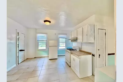 2 Shirley St #2, Worcester, MA 01610 - Photo 17