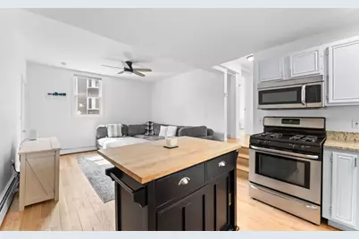 224 W 6th St #1, Boston, MA 02127 - Photo 5