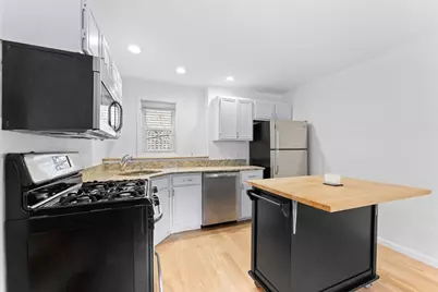 224 W 6th St #1, Boston, MA 02127 - Photo 3
