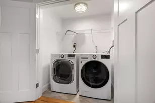 17 Vernon St, Newton, MA 02458 - Photo 25