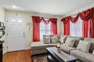 24 Harris St, Peabody, MA 01960 - Photo 7