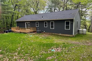 132 Kibbe Rd, East Longmeadow, MA 01028 - Photo 5