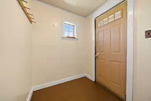 18 Shillaber St, Salem, MA 01970 - Photo 3