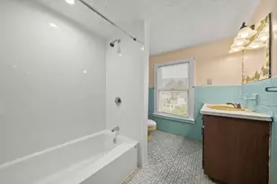 18 Shillaber St, Salem, MA 01970 - Photo 23