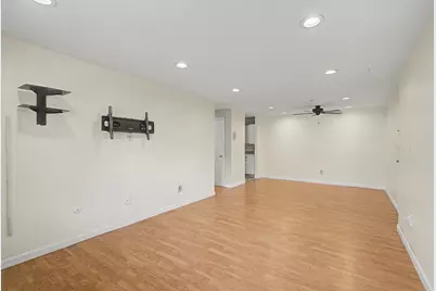 351 Pawtucket Blvd #7, Lowell, MA 01854 - Photo 9