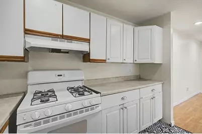 351 Pawtucket Blvd #7, Lowell, MA 01854 - Photo 13