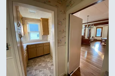 5008 Washington St, Boston, MA 02132 - Photo 21