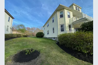 5008 Washington St, Boston, MA 02132 - Photo 3