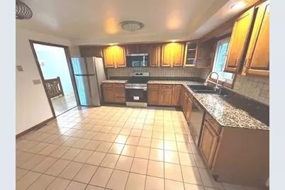 124 Hampton Rd #-, Sharon, MA 02067 - Photo 9