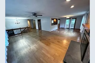 124 Hampton Rd #-, Sharon, MA 02067 - Photo 5