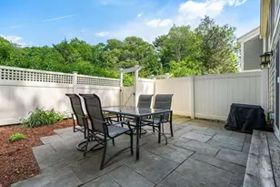 11 Oak St, Wellesley, MA 02482 - Photo 19