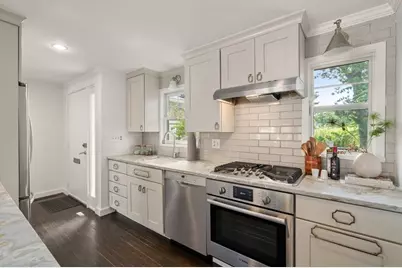11 Oak St #45, Wellesley, MA 02482 - Photo 7