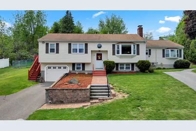 101 Long Hill Dr, Leominster, MA 01453 - Photo 1