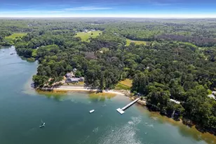 31 Lamberts Cove Rd, Tisbury, MA 02568 - Photo 7