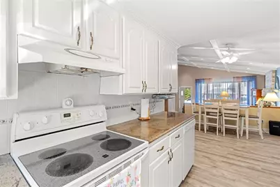 15 Barnes Circle, Salem, MA 01970 - Photo 9