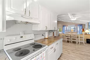 15 Barnes Cir, Salem, MA 01970 - Photo 9