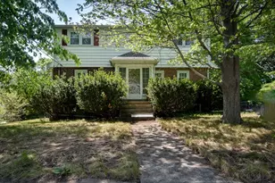 23 River Park St, Needham, MA 02494 - Photo 3