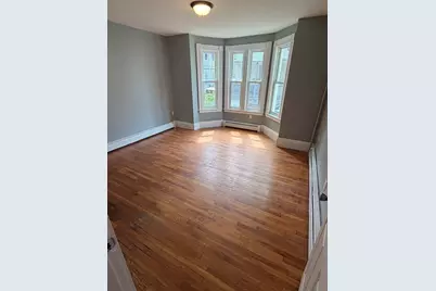 6 Hampden Pl, Lynn, MA 01902 - Photo 5
